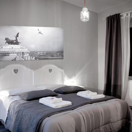 Tinkerbell Bed & Breakfast โรม ภายนอก รูปภาพ