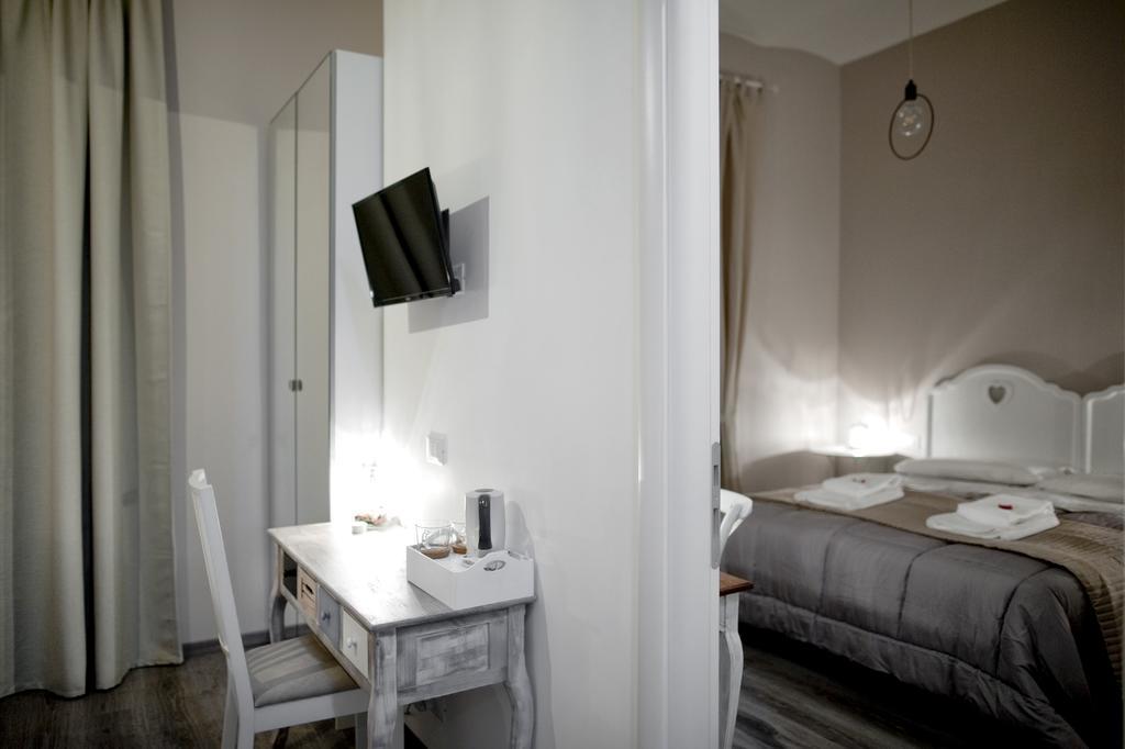 Tinkerbell Bed & Breakfast โรม ภายนอก รูปภาพ