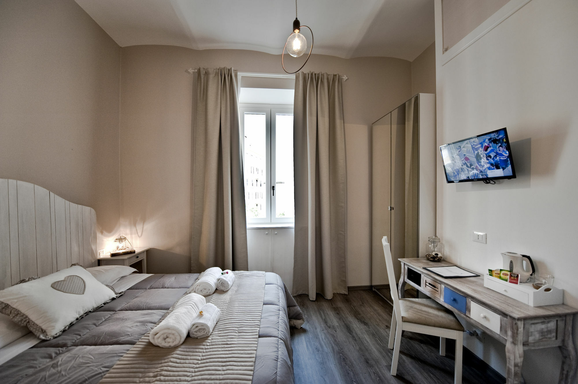Tinkerbell Bed & Breakfast โรม ภายนอก รูปภาพ