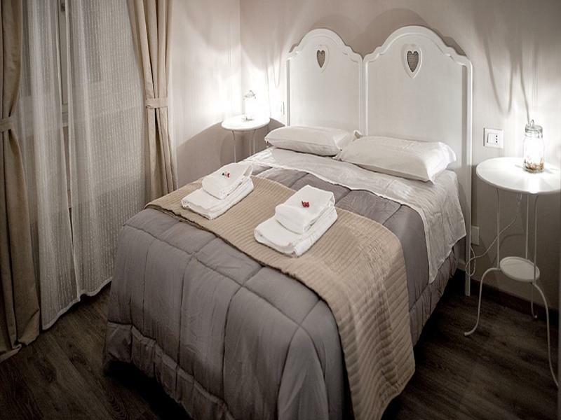 Tinkerbell Bed & Breakfast โรม ภายนอก รูปภาพ